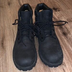 Timberland kids leather boots size - 2.5